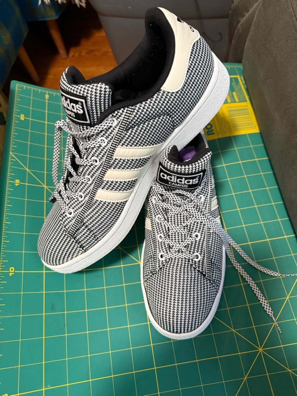 Size 11.5 - Adidas Campus Mesh F37667 From 2016 Black and White - Picture 2 of 6
